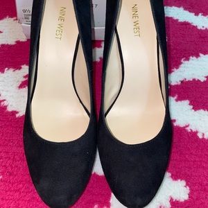 Nine West size 9.5 black, Piao Pump